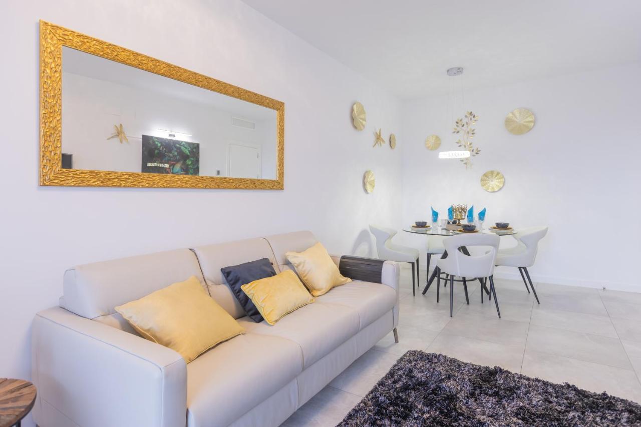 Marbella Luxury Brand New 2-Bedroom Apartment, 3 Min Walk To The Beach! エクステリア 写真