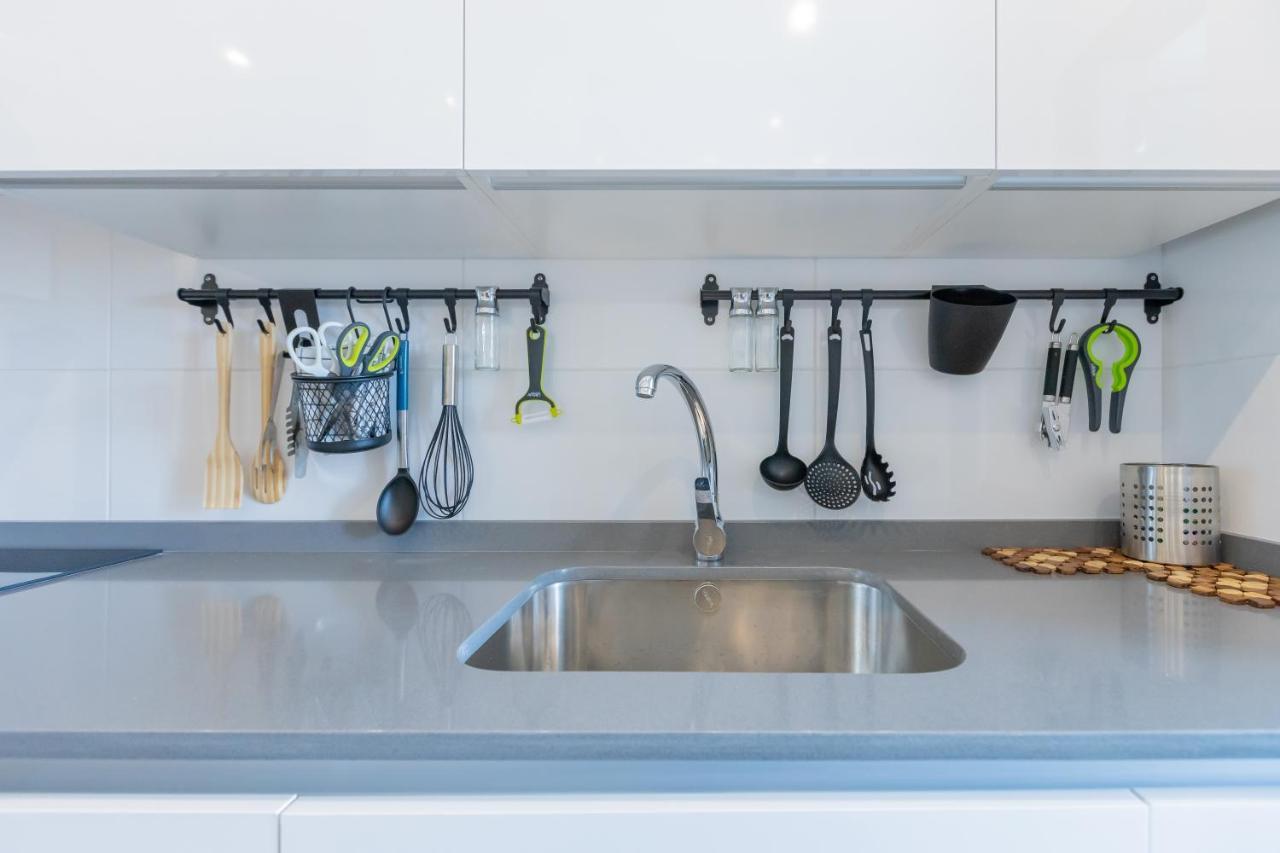 Marbella Luxury Brand New 2-Bedroom Apartment, 3 Min Walk To The Beach! エクステリア 写真