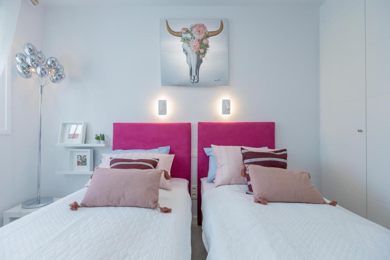 Marbella Luxury Brand New 2-Bedroom Apartment, 3 Min Walk To The Beach! エクステリア 写真